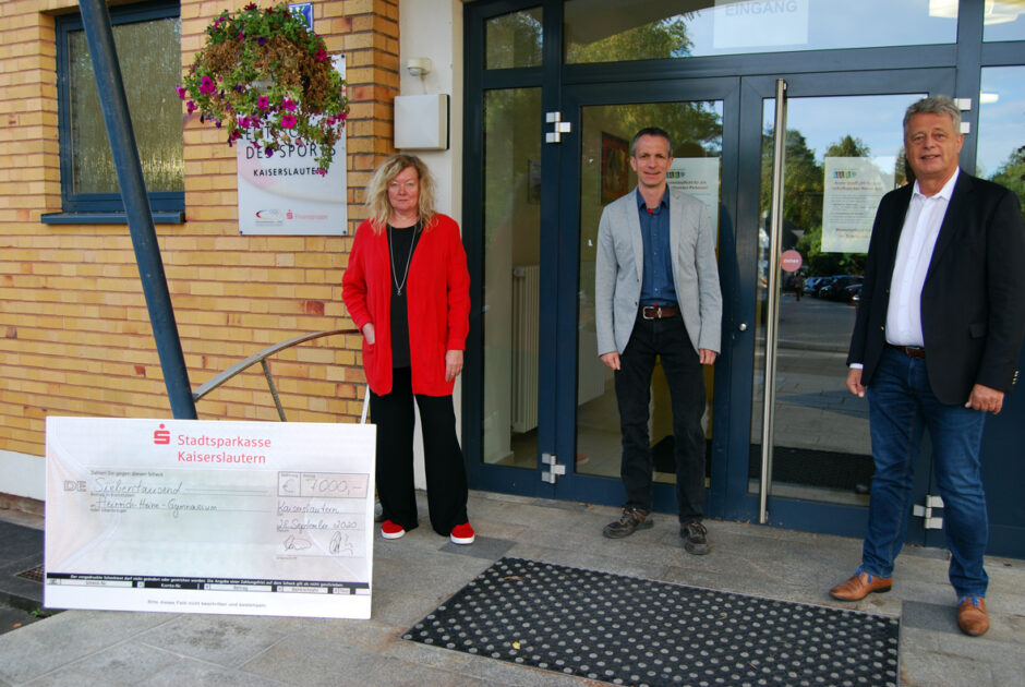 Heinrich-Heine-Gymnasium erhält Förderung durch die Sparkassen-Finanzgruppe