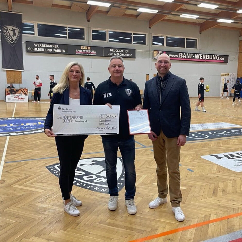 Warme Duschen für heiße Spiele – Wir unterstützen TuS Dansenberg