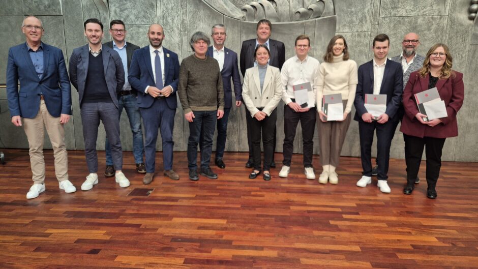 Sparkassenstiftung zeichnet Hochschulabsolventen aus